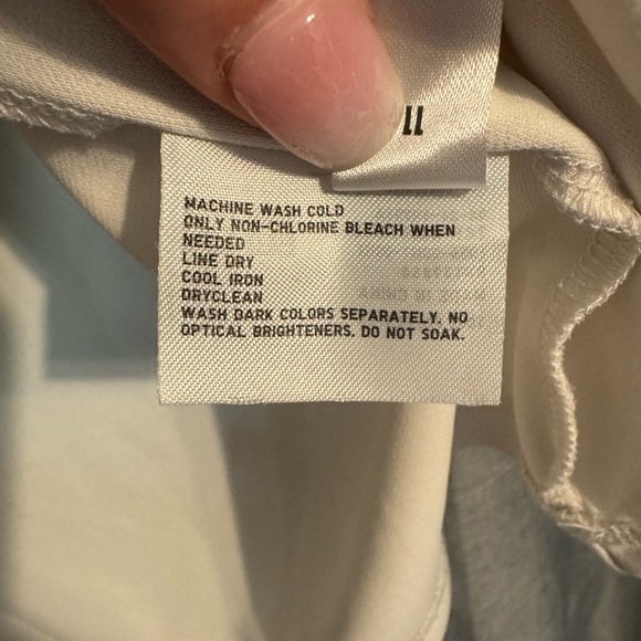 Uniqlo White Top with Flare Sleeves - Picture 5 of 5